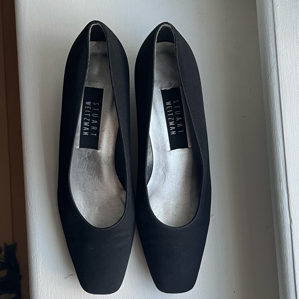 Classic Stuart Weitzman Black Heels